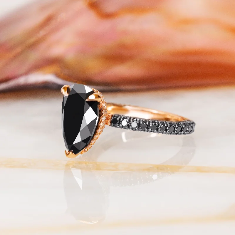 Vintage - Style Women's Diamond Rings with Floral - Engraved Bands and Multiple Diamond AccentsLuar- Three Sided Band Black & White Natural Diamond Pear Cut Engagement Ring Vintage - Style Women's Diamond Rings with Floral - Engraved Bands and Multiple Diamond AccentsLuar- Three Sided Band Black & White Natural Diamond Pear Cut Engagement Ring