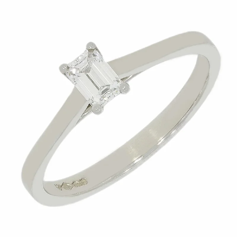Pear - Shaped Women's Diamond Rings in Yellow Gold with a Single - Diamond Pendant LookPre Owned Platinum Emerald Cut Diamond Solitaire Ring Pear - Shaped Women's Diamond Rings in Yellow Gold with a Single - Diamond Pendant LookPre Owned Platinum Emerald Cut Diamond Solitaire Ring