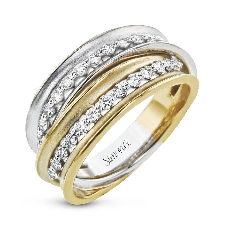 Cluster - Style Women's Diamond Rings with Multiple Small Diamonds Arranged in a Stunning PatternDiamond and Two-Tone Gold Ring Cluster - Style Women's Diamond Rings with Multiple Small Diamonds Arranged in a Stunning PatternDiamond and Two-Tone Gold Ring