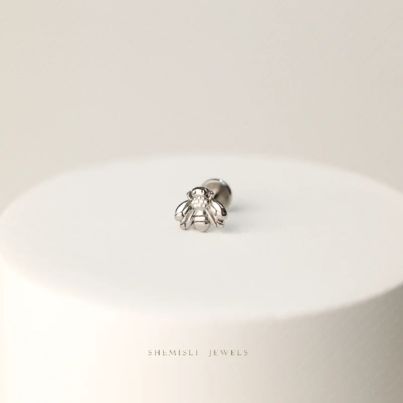 14K Gold Plated Heart - Shaped Stud Earrings for a Romantic and Feminine LookTiny Bee Threadless Flat Back Lip Labret Stud, 18,16ga, 6-10mm, Unisex, Surgical Steel, SHEMISLI SS527 14K Gold Plated Heart - Shaped Stud Earrings for a Romantic and Feminine LookTiny Bee Threadless Flat Back Lip Labret Stud, 18,16ga, 6-10mm, Unisex, Surgical Steel, SHEMISLI SS527