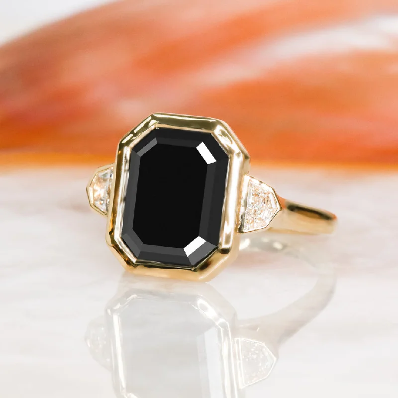 Signature - Design Women's Diamond Rings with a Brand - Specific Pattern and High - Quality DiamondsNegra Sombra Bezel Natural Black Diamond Emerald Cut Engagement Ring Signature - Design Women's Diamond Rings with a Brand - Specific Pattern and High - Quality DiamondsNegra Sombra Bezel Natural Black Diamond Emerald Cut Engagement Ring