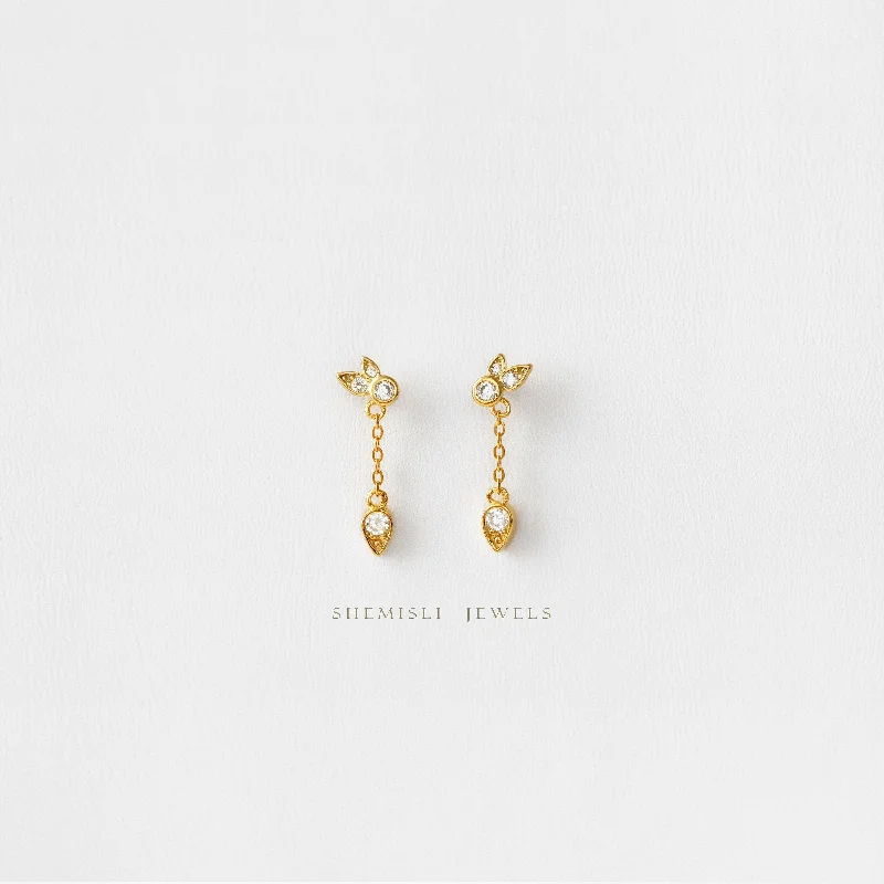 Matte - Finish Titanium Hexagon Stud Earrings for a Sleek and Contemporary StyleDangle Stud Earrings, Gold, Silver SHEMISLI - SS138 LR Matte - Finish Titanium Hexagon Stud Earrings for a Sleek and Contemporary StyleDangle Stud Earrings, Gold, Silver SHEMISLI - SS138 LR