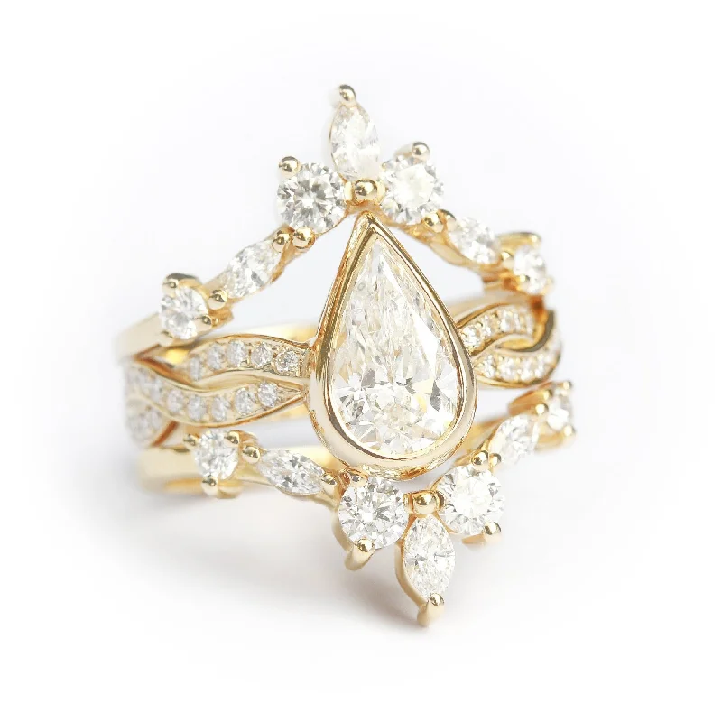Women's Diamond Rings with Side - Stone Pave Setting for a Sparkling and Continuous ShinePear Diamond Bezel Engagement Ring "Dragonfly" with "Iceland" ring guard enhancer ♥ Women's Diamond Rings with Side - Stone Pave Setting for a Sparkling and Continuous ShinePear Diamond Bezel Engagement Ring "Dragonfly" with "Iceland" ring guard enhancer ♥