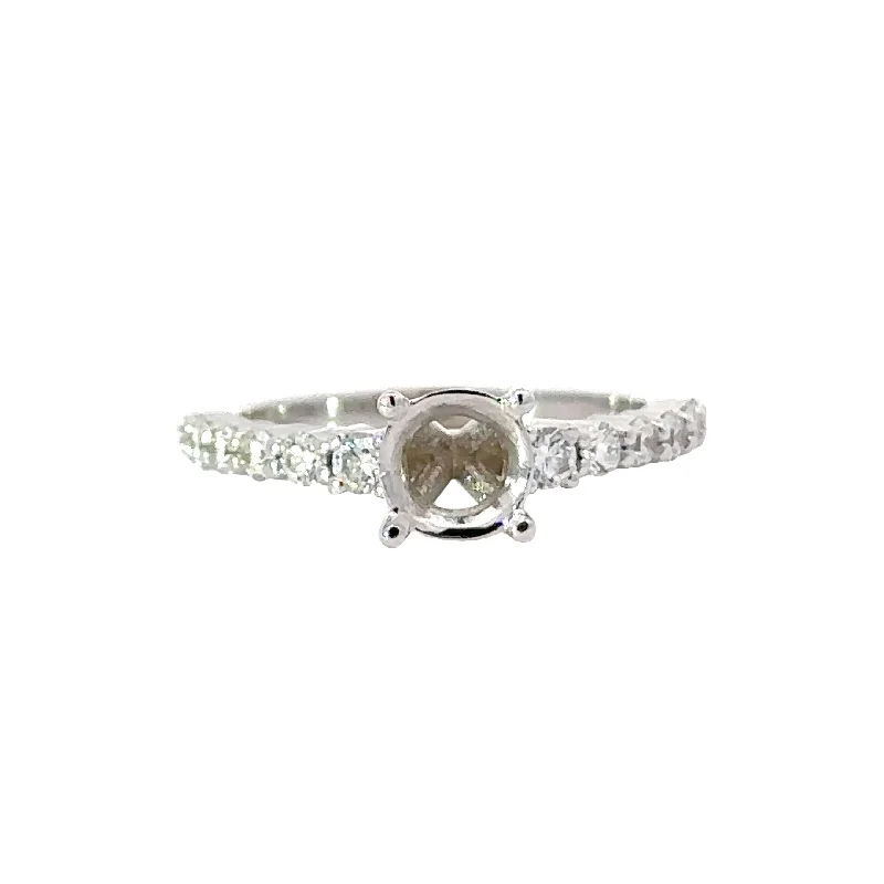Women's Diamond Rings with Sapphire Accents in Blue for a Colorful and Sophisticated TouchClassic Diamond Ring Setting Women's Diamond Rings with Sapphire Accents in Blue for a Colorful and Sophisticated TouchClassic Diamond Ring Setting