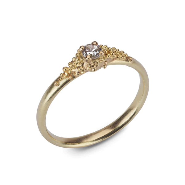 Men's Ruby Engagement Rings in Rose Gold with a Solitaire Design for a Romantic GestureDiamond Cluster Ring Men's Ruby Engagement Rings in Rose Gold with a Solitaire Design for a Romantic GestureDiamond Cluster Ring