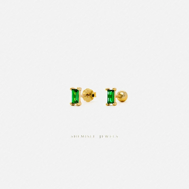 Cubic Zirconia - Encrusted Flower Stud Earrings in Pink for a Girly and Glamorous AccessoryTiny Emerald Baguette Stud Earrings, Unisex, Gold, Silver SHEMISLI SS023 Butterfly End, SS455 Screw Ball End (Type A) Cubic Zirconia - Encrusted Flower Stud Earrings in Pink for a Girly and Glamorous AccessoryTiny Emerald Baguette Stud Earrings, Unisex, Gold, Silver SHEMISLI SS023 Butterfly End, SS455 Screw Ball End (Type A)