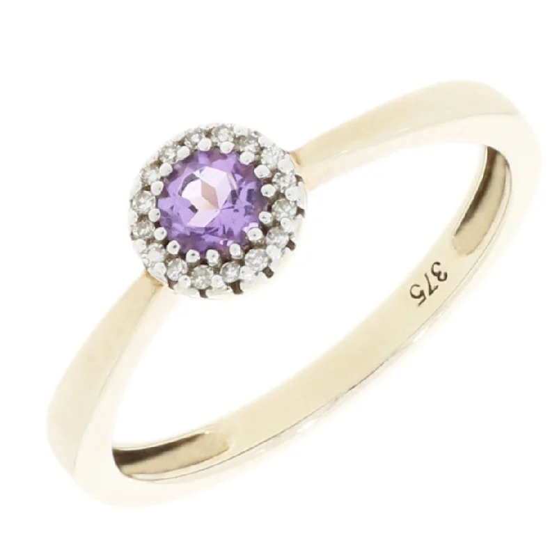 Heart - Shaped Women's Diamond Rings in Rose Gold for a Romantic and Symbolic Gift9ct Yellow Gold Amethyst and Diamond Cluster Ring Heart - Shaped Women's Diamond Rings in Rose Gold for a Romantic and Symbolic Gift9ct Yellow Gold Amethyst and Diamond Cluster Ring