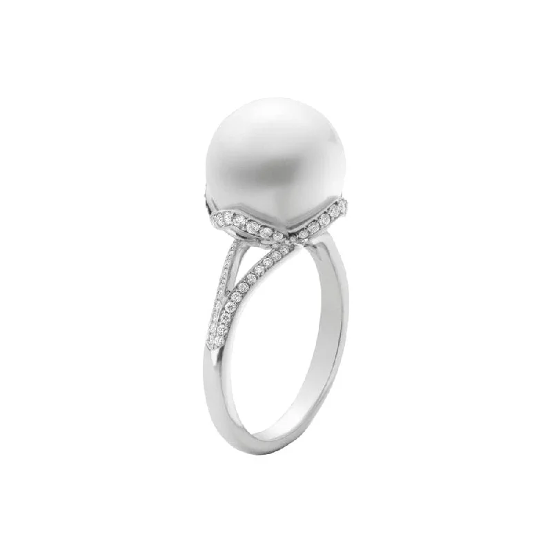 Minimalist Fashion Rings in Stainless Steel with a Single Solitaire CrystalWhite South Sea and Diamond Classic Embrace Ring Minimalist Fashion Rings in Stainless Steel with a Single Solitaire CrystalWhite South Sea and Diamond Classic Embrace Ring