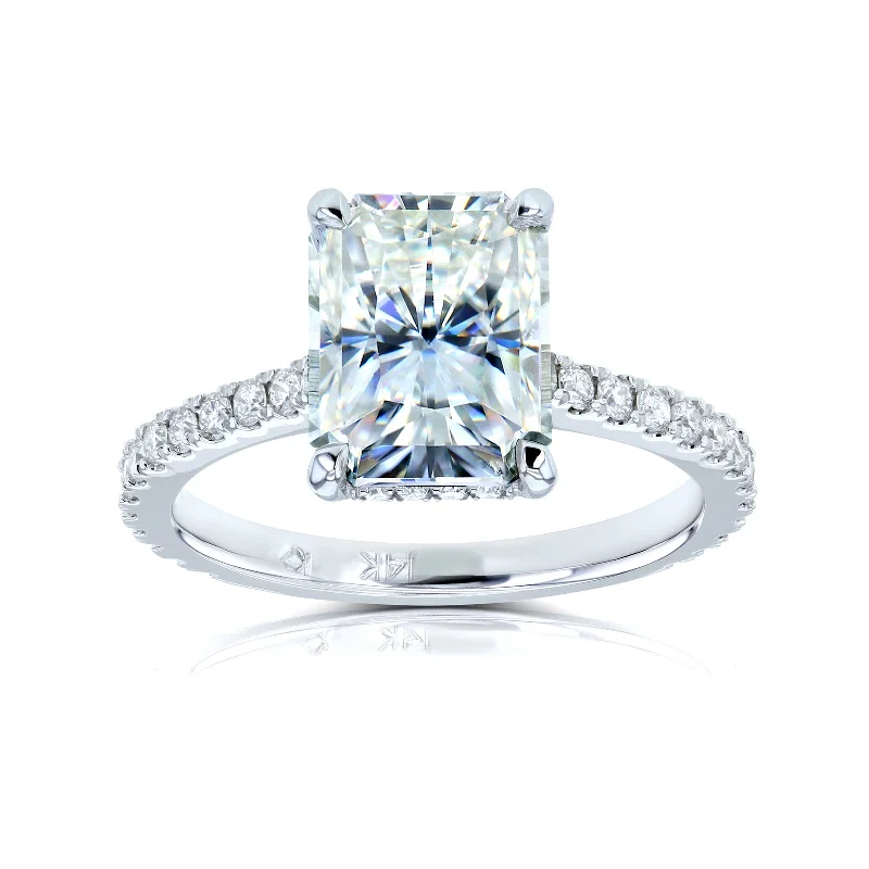 Men's Aquamarine Engagement Rings in 9K Gold with a Bezel - Set Stone3-1/10ct.tw Radiant Drop Halo Men's Aquamarine Engagement Rings in 9K Gold with a Bezel - Set Stone3-1/10ct.tw Radiant Drop Halo