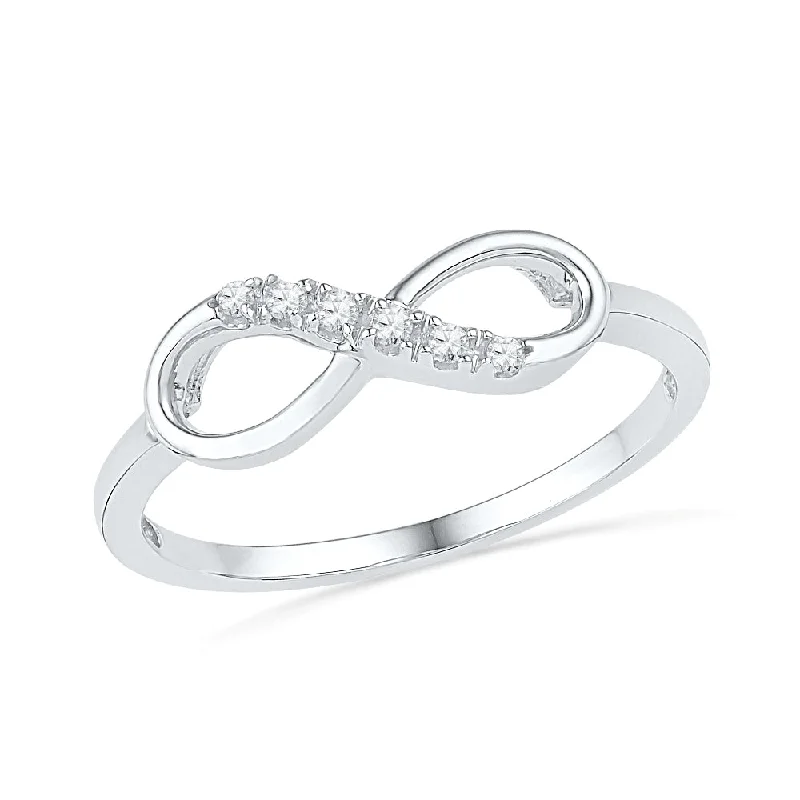 Magnetic Fashion Rings in Stainless Steel with a Modern, Interlocking DesignInfinity Ring With Diamond Accents, Gold or Silver Magnetic Fashion Rings in Stainless Steel with a Modern, Interlocking DesignInfinity Ring With Diamond Accents, Gold or Silver