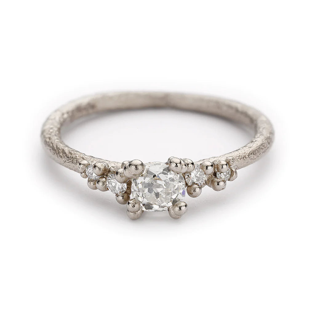 Men's Ruby Engagement Rings in Rose Gold with a Solitaire Design for a Romantic GestureDiamond Solitare Ring Men's Ruby Engagement Rings in Rose Gold with a Solitaire Design for a Romantic GestureDiamond Solitare Ring