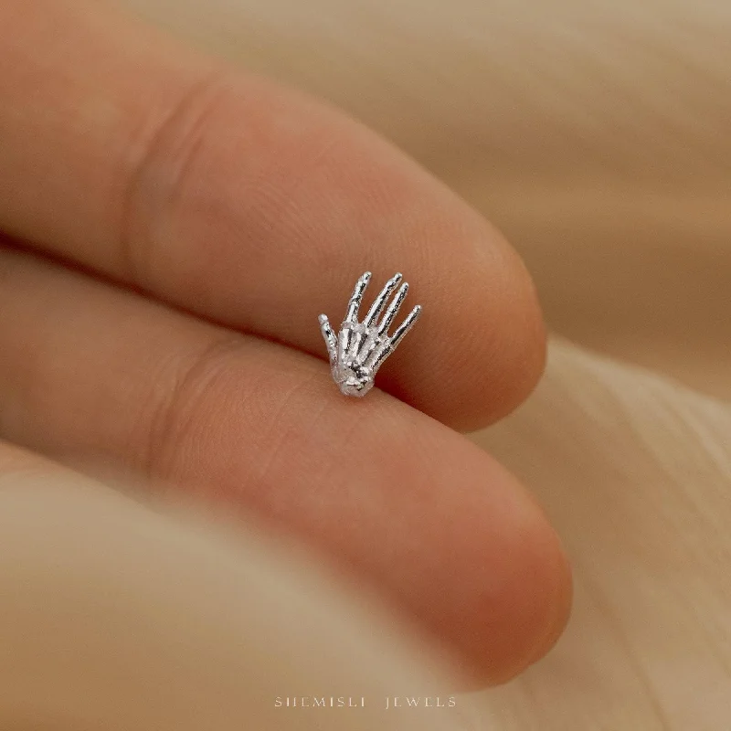 14K Gold Plated Heart - Shaped Stud Earrings for a Romantic and Feminine LookTiny Skeleton Hand Threadless Flat Back Earrings, 20,18,16ga, 5-10mm Unisex, Surgical Steel SHEMISLI SS1114 14K Gold Plated Heart - Shaped Stud Earrings for a Romantic and Feminine LookTiny Skeleton Hand Threadless Flat Back Earrings, 20,18,16ga, 5-10mm Unisex, Surgical Steel SHEMISLI SS1114