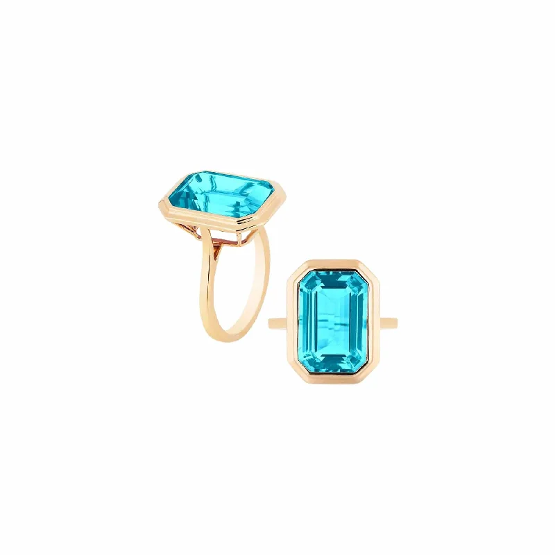 Minimalist Fashion Rings in Stainless Steel with a Single Solitaire CrystalBlue Topaz Manhattan Ring Minimalist Fashion Rings in Stainless Steel with a Single Solitaire CrystalBlue Topaz Manhattan Ring