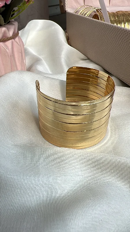 Pearl - Adorned Bangle Bracelets with Delicate Silver ChainsMariah cuff bangle