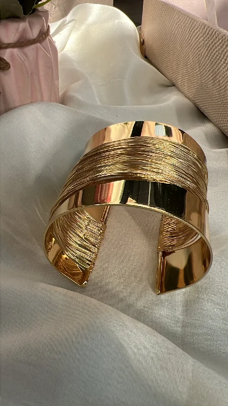 Stretch Bangle Bracelets with Elastic Cord for a Comfortable FitOtto wired cuff bangle Stretch Bangle Bracelets with Elastic Cord for a Comfortable FitOtto wired cuff bangle