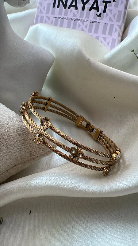 Bangle Bracelets with LED Lights for a Glowing and Trendy AccessoryWinged butterfly bracelet Bangle Bracelets with LED Lights for a Glowing and Trendy AccessoryWinged butterfly bracelet