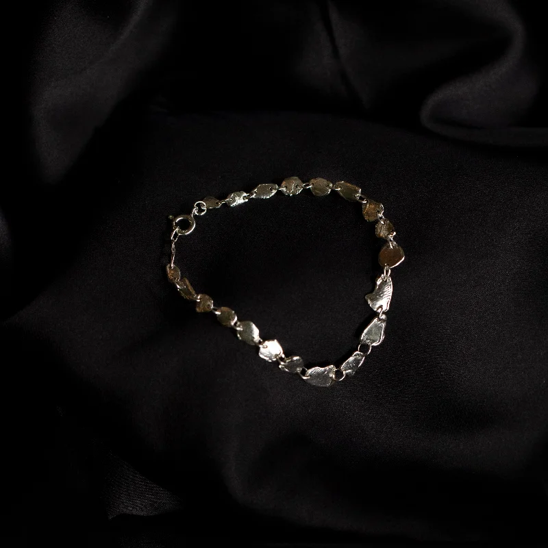 Clear Crystal - Embellished Bangles for a Sparkling and Elegant AppearanceTears Of Thetis Bracelet Clear Crystal - Embellished Bangles for a Sparkling and Elegant AppearanceTears Of Thetis Bracelet