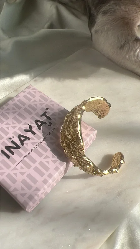 Clear Crystal - Embellished Bangles for a Sparkling and Elegant AppearanceHammered gold cuff Clear Crystal - Embellished Bangles for a Sparkling and Elegant AppearanceHammered gold cuff