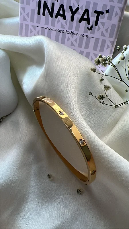 Rose Gold - Plated Bangles with Cubic Zirconia for a Glamorous TouchMirabelle bangle Rose Gold - Plated Bangles with Cubic Zirconia for a Glamorous TouchMirabelle bangle