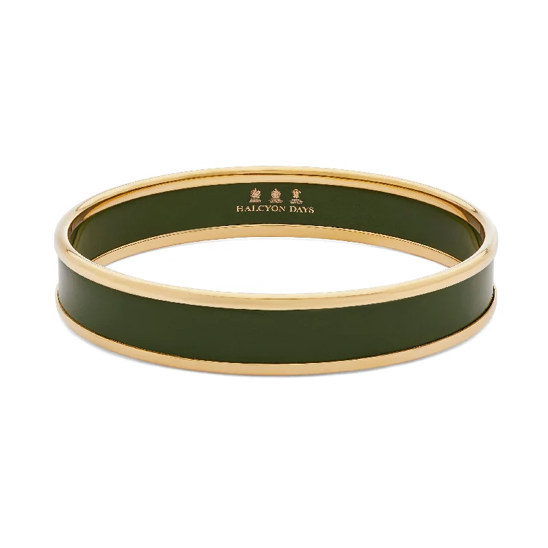 Bangle Bracelets with Celtic Knotwork for a Symbolic and Stylish LookGreen & Gold Enamel Bangle Bangle Bracelets with Celtic Knotwork for a Symbolic and Stylish LookGreen & Gold Enamel Bangle