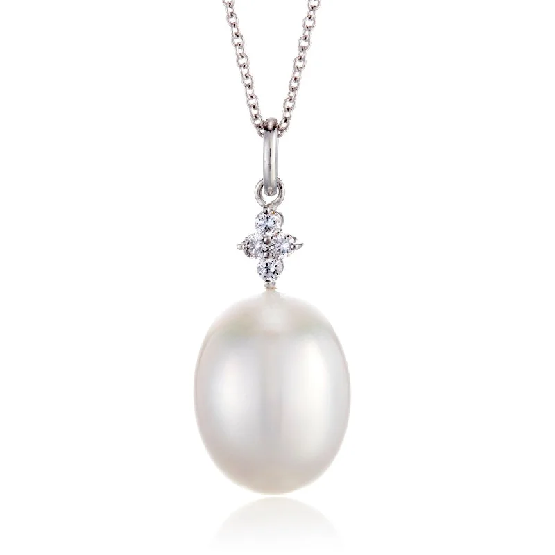Statement - Making Large - Gemstone - Studded Geometric Pendant Necklace for Evening PartiesBelgravia Pendant Necklace in South Sea Pearl & Diamonds Statement - Making Large - Gemstone - Studded Geometric Pendant Necklace for Evening PartiesBelgravia Pendant Necklace in South Sea Pearl & Diamonds