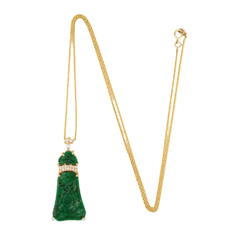Vintage - Reproduction Cameo Pendant Necklace in Brass for Retro - Style LoversGreen Jadeite Carved Floral Pendant Necklace Vintage - Reproduction Cameo Pendant Necklace in Brass for Retro - Style LoversGreen Jadeite Carved Floral Pendant Necklace
