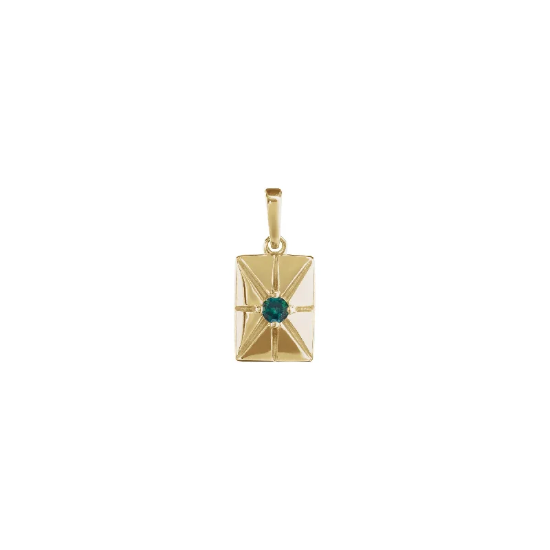 Vintage - Reproduction Cameo Pendant Necklace in Brass for Retro - Style LoversNatural Alexandrite Starburst Rectangular Bar Pendant Vintage - Reproduction Cameo Pendant Necklace in Brass for Retro - Style LoversNatural Alexandrite Starburst Rectangular Bar Pendant